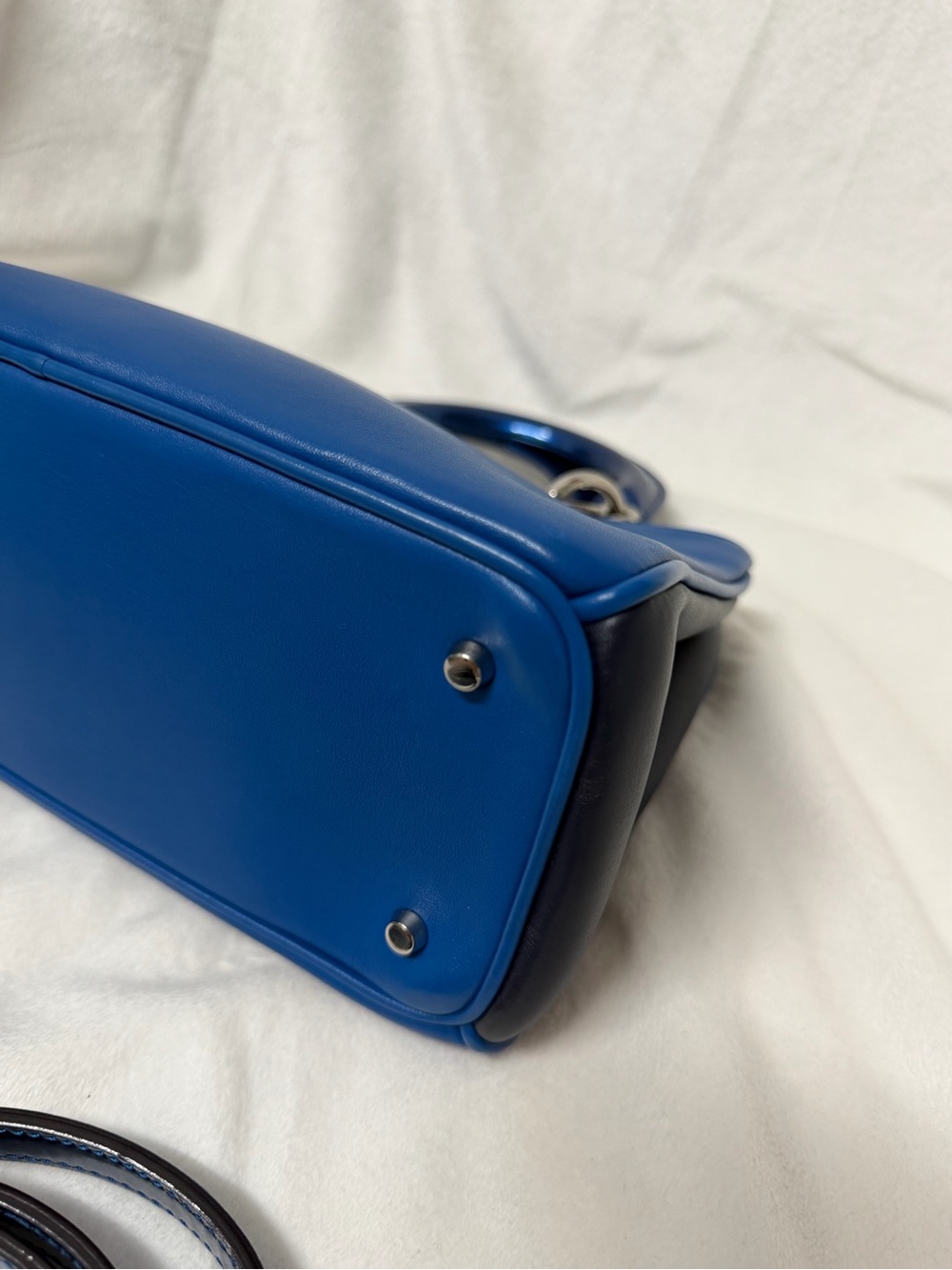 Christian Dior Blue Mini Diorissimo Tote Crossbody Bag ๐ - Picture 9 of 16